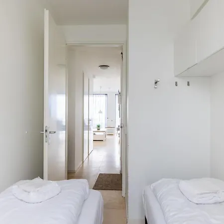 De Zeeparel Apartment *