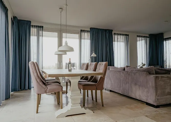 De Zeeparel By Interhome Egmond aan Zee