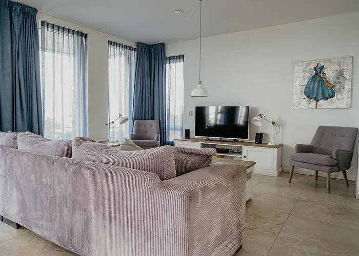 Appartement De Zeeparel By Interhome